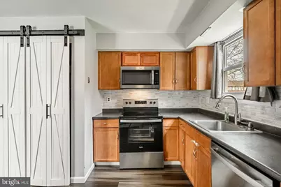 758 Sandra Lane, Norristown, PA 19403 - Photo 6