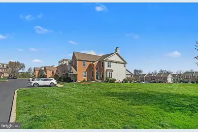 468 Amherst Court, Harleysville, PA 19438 - Photo 2