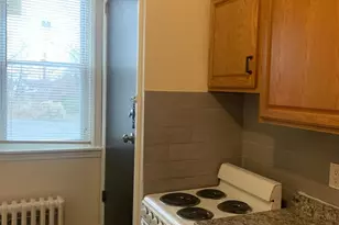 24 S Evans St, Pottstown, PA 19464 - Photo 8