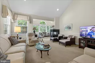 377 Brittany Ct, Souderton, PA 18964 - Photo 6
