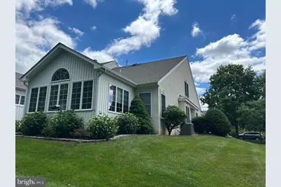 377 Brittany Court, Souderton, PA 18964 - Photo 2