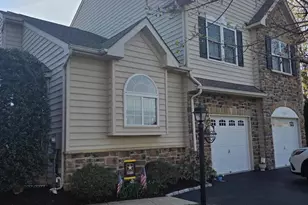 192 Providence Ln, Lansdale, PA 19446 - Photo 2