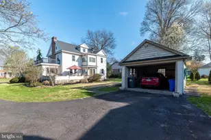318 Rosedale Dr, Pottstown, PA 19464 - Photo 2