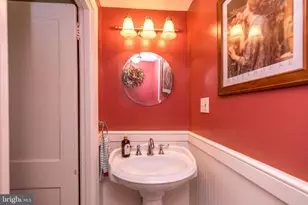 318 Rosedale Dr, Pottstown, PA 19464 - Photo 16