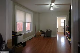 415 N York St, Pottstown, PA 19464 - Photo 4