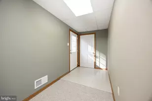2951 Burton Dr, Gilbertsville, PA 19525 - Photo 32
