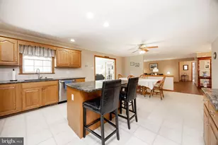 2951 Burton Dr, Gilbertsville, PA 19525 - Photo 14