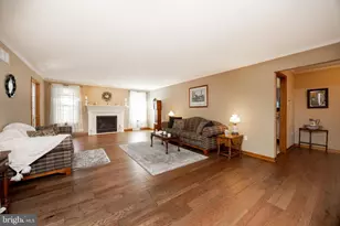 2951 Burton Dr, Gilbertsville, PA 19525 - Photo 8