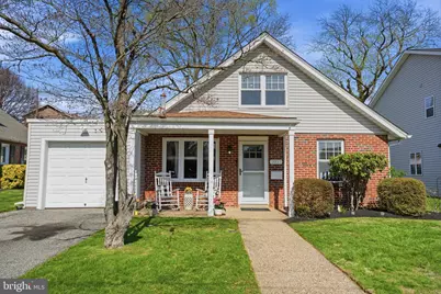 2057 Parkdale Avenue, Glenside, PA 19038 - Photo 2