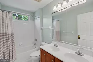 2106 Peregrine Cir, Norristown, PA 19403 - Photo 30