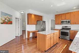 2106 Peregrine Cir, Norristown, PA 19403 - Photo 12