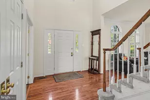 2106 Peregrine Cir, Norristown, PA 19403 - Photo 6