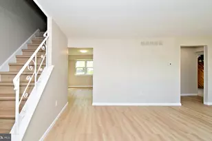 2821 N Ford Dr, Hatfield, PA 19440 - Photo 2