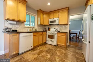 107 Hemlock Dr, North Wales, PA 19454 - Photo 18