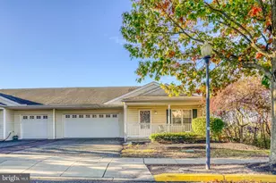 117 W Harmony Dr, Pottstown, PA 19464 - Photo 4
