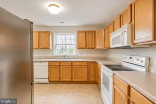 117 W Harmony Dr, Pottstown, PA 19464 - Photo 12