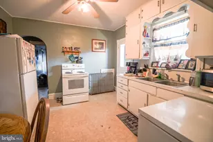82 Main St, Pennsburg, PA 18073 - Photo 32