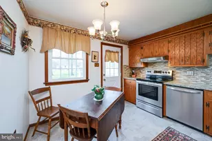 215 E Spruce St, Gilbertsville, PA 19525 - Photo 12