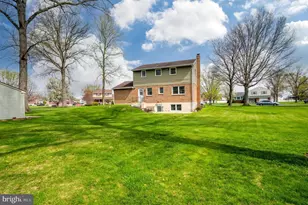 215 E Spruce St, Gilbertsville, PA 19525 - Photo 36