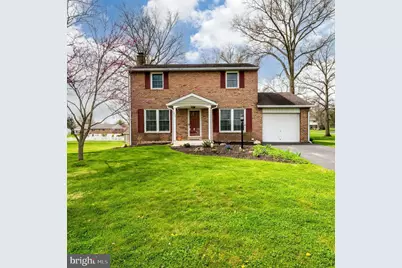 215 E Spruce Street, Gilbertsville, PA 19525 - Photo 1