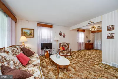 125 E 1st Avenue, Trappe, PA 19426 - Photo 10
