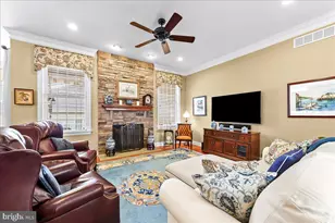 818 Woods End Ct, Collegeville, PA 19426 - Photo 8