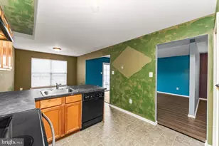 769 Hunter Dr, Pennsburg, PA 18073 - Photo 14