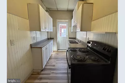 554 E High Street #2ND FLOOR, Pottstown, PA 19464 - Photo 2