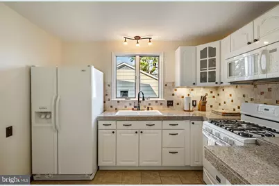 2190 E Buck Road, Pennsburg, PA 18073 - Photo 28