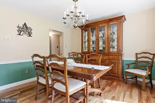 327 Abbey Ln, Lansdale, PA 19446 - Photo 8