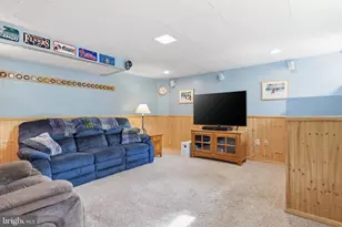 327 Abbey Ln, Lansdale, PA 19446 - Photo 30