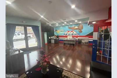 721 Violet Street, Norristown, PA 19401 - Photo 4