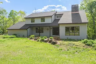 4908 Martha Ln, Schwenksville, PA 19473 - Photo 2