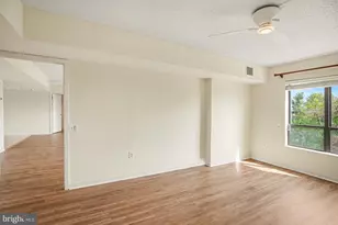 100 Breyer Dr, Elkins Park, PA 19027 - Photo 14