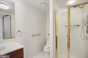 100 Breyer Dr, Elkins Park, PA 19027 - Photo 18