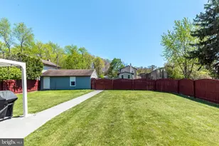 1605 N Line St, Lansdale, PA 19446 - Photo 14