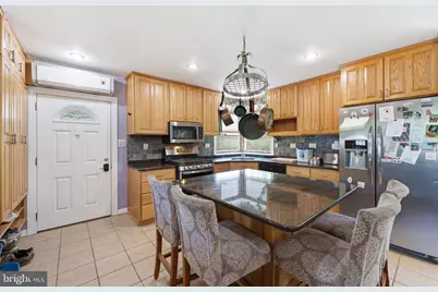 2128 Sunnyside Avenue, Pottstown, PA 19464 - Photo 6