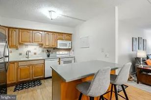 10719 Valley Forge Cir, King of Prussia, PA 19406 - Photo 14