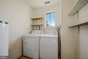 140 Wildflower Dr, Plymouth Meeting, PA 19462 - Photo 12