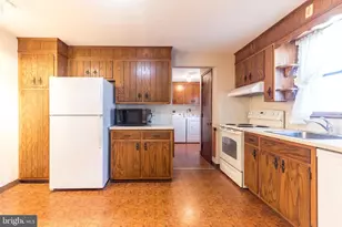 33 Onyx Ln, Gilbertsville, PA 19525 - Photo 10