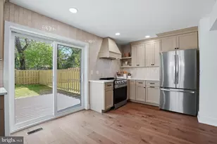 425 Grove Pl, Narberth, PA 19072 - Photo 12