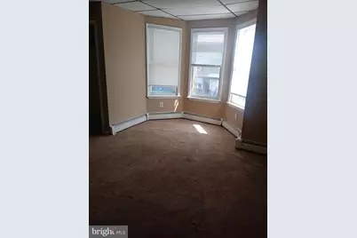 618 Dekalb Street #1, Bridgeport, PA 19405 - Photo 4