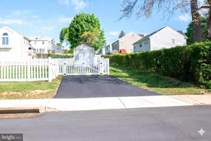 298 Summit Ave, Conshohocken, PA 19428 - Photo 16