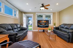 411 W 10th Ave, Conshohocken, PA 19428 - Photo 6