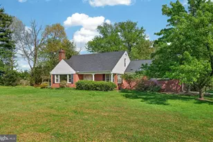 1702 Pemberton Rd, Blue Bell, PA 19422 - Photo 2