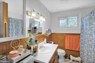 1224 Manatawny St, Pottstown, PA 19464 - Photo 12