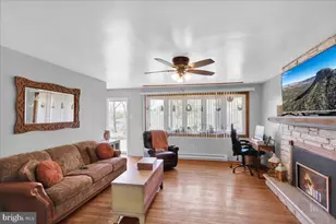 1224 Manatawny St, Pottstown, PA 19464 - Photo 6