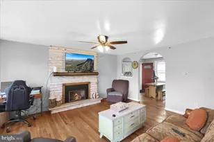 1224 Manatawny St, Pottstown, PA 19464 - Photo 4