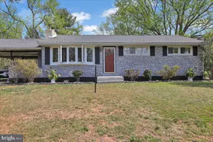 1224 Manatawny St, Pottstown, PA 19464 - Photo 2