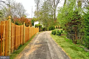 13 Elmwood Ave, Narberth, PA 19072 - Photo 4